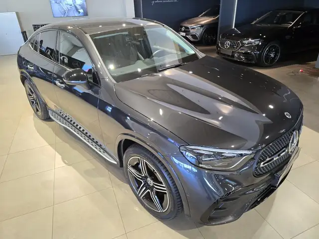 Mercedes-Benz GLC view 12