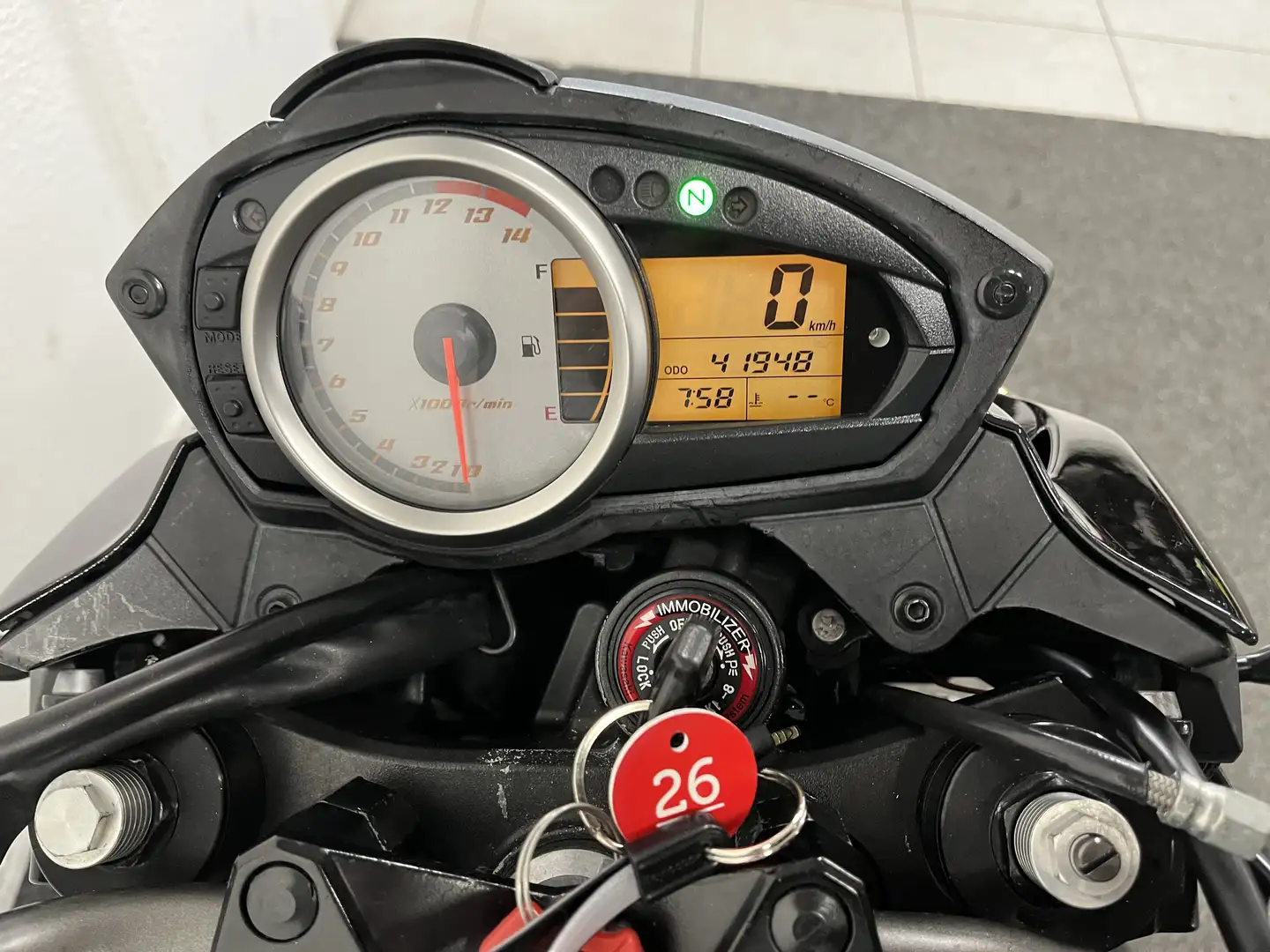 Kawasaki Z 750 Schwarz - 2