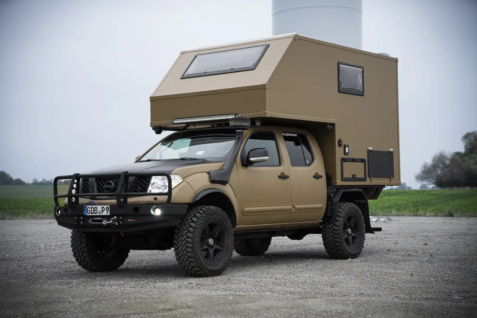 Nissan Navara Offroad Camper Expeditionsmobil Bej - 1