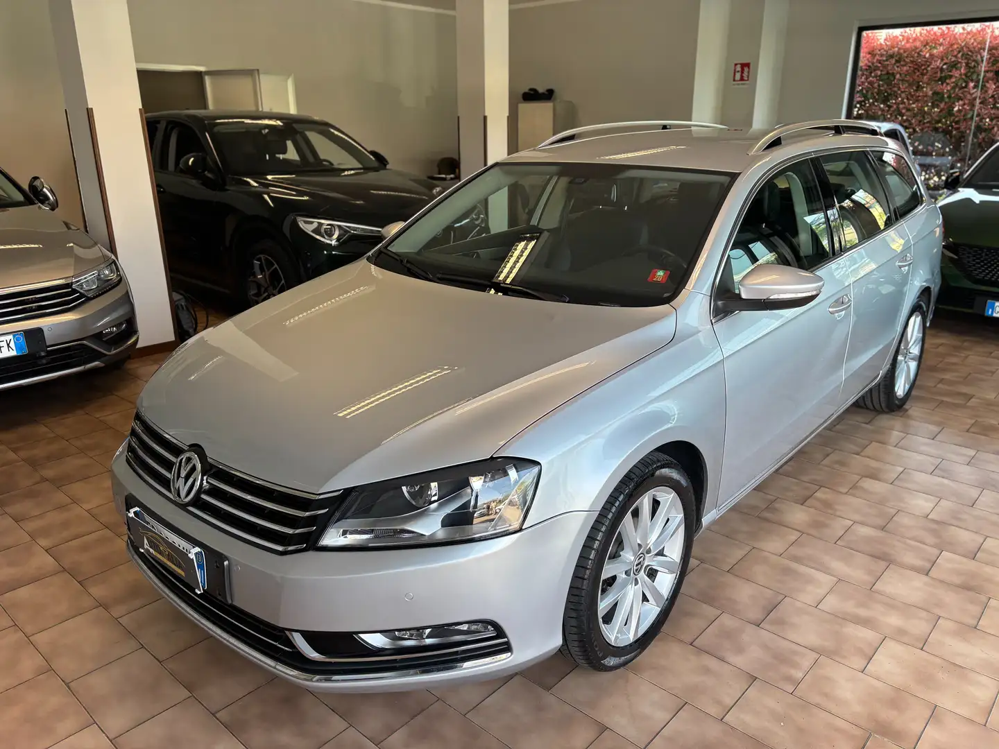 Volkswagen Passat Variant 2.0 tdi Highline 4motion*tagliandi certificati* Grigio - 1
