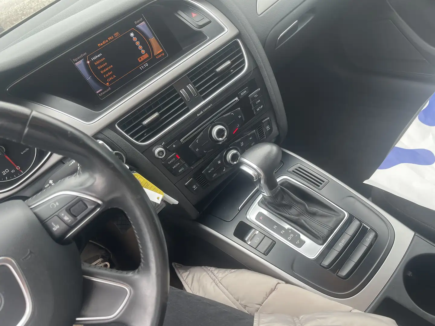 Audi A4 Avant Ambiente - 2