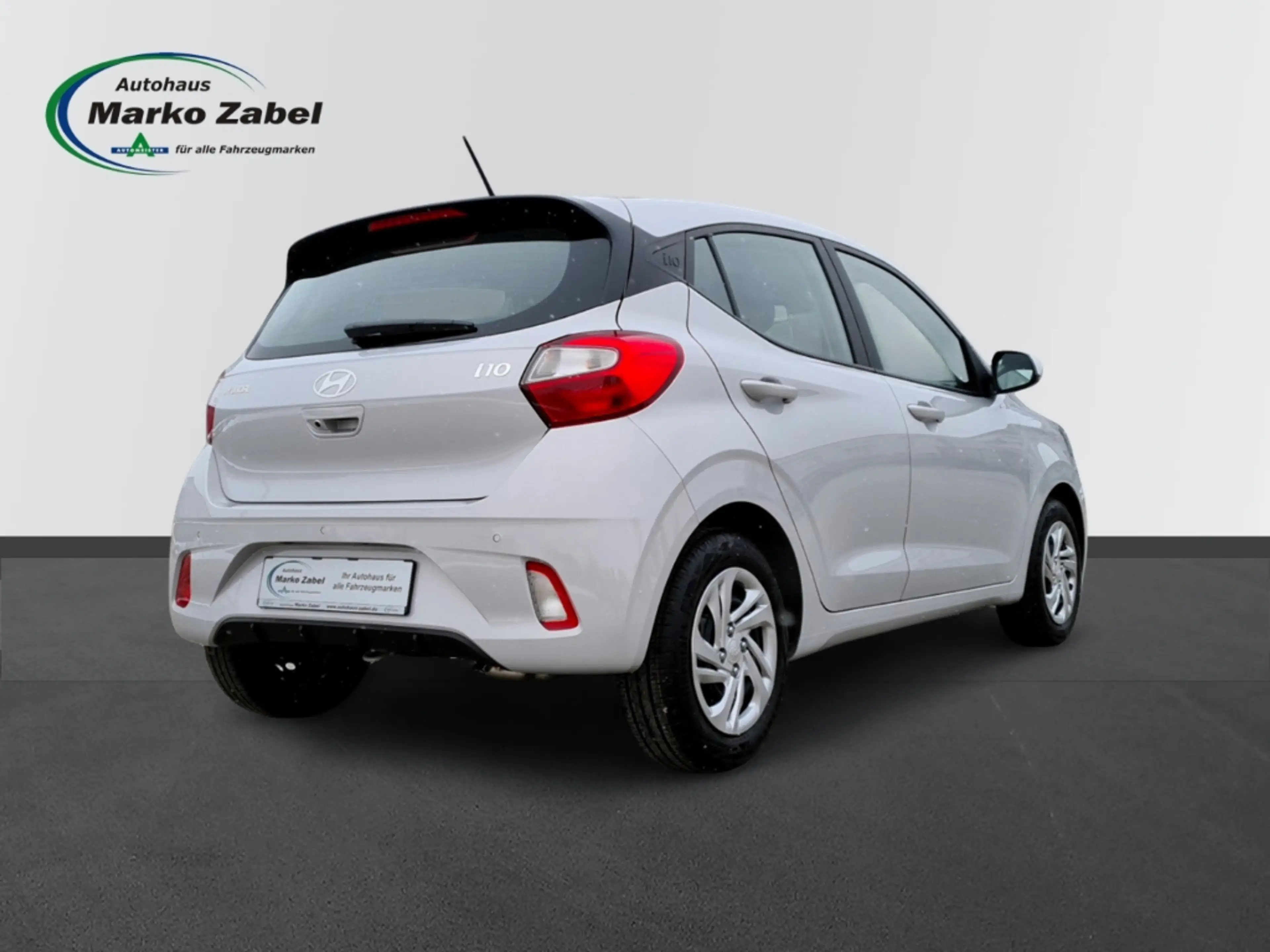 Hyundai i10 1.0 Automatik Sitzheizung Navi PDC Kamera App Conn — photo 5