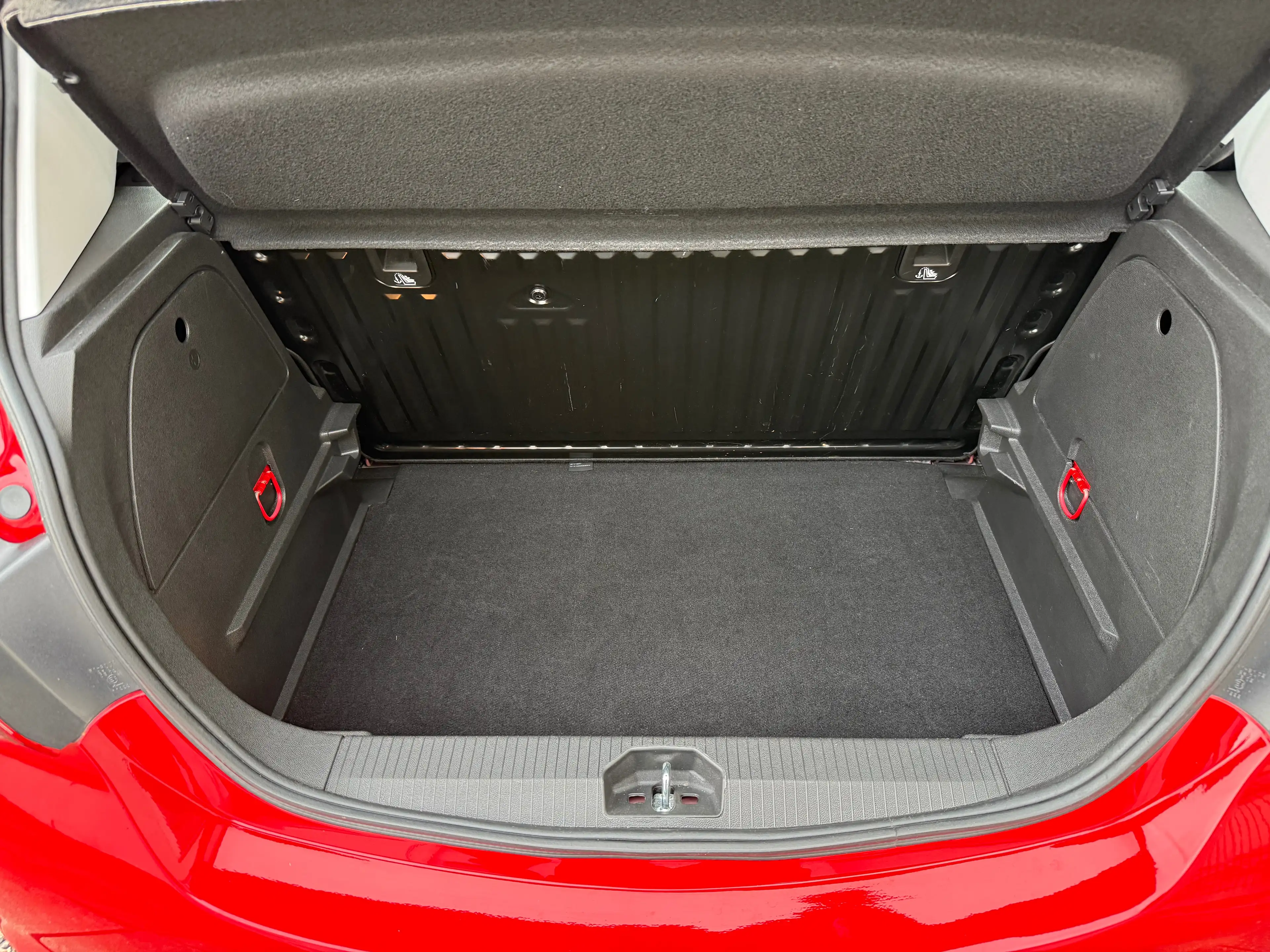 Opel Corsa-e — photo 13