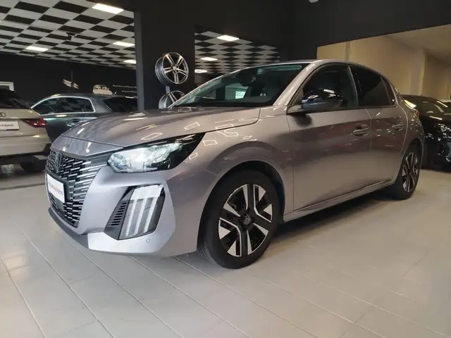 Peugeot 208 view 3