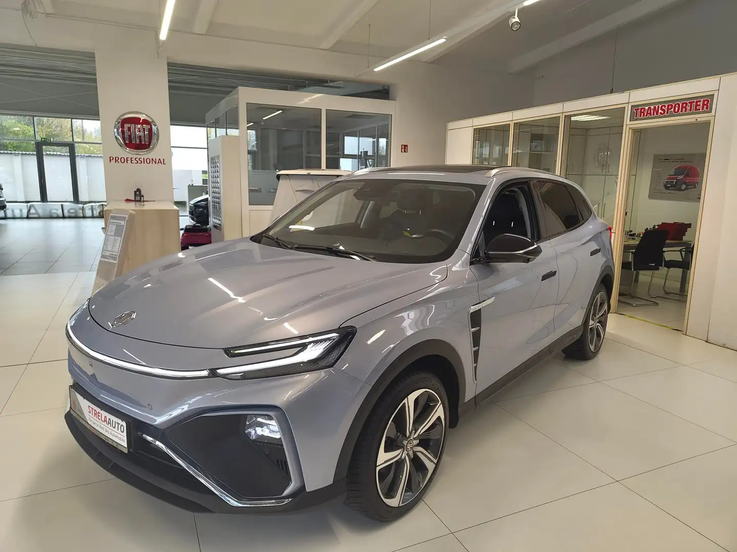 MG Marvel R Performance Bluetooth Navi LED Vollleder Blau - 2