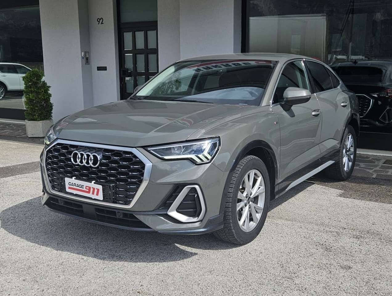 Audi Q3 Q3 35 2.0 tdi S line s-tronic LED  ACC LANE ASSIST C.L da 18 PORTELLONE ELETTRICO SED SPORTIVI SED RISC.