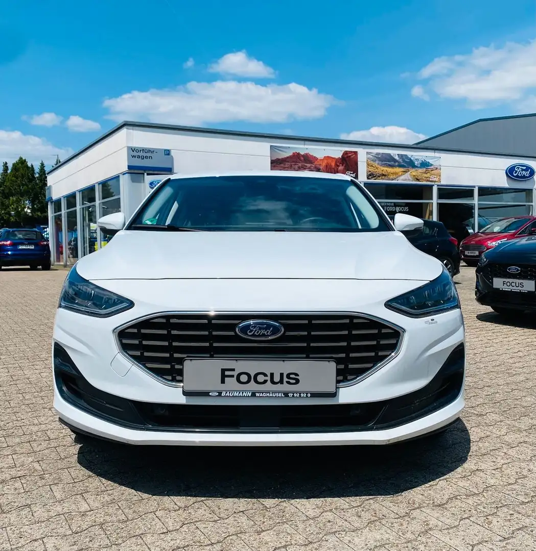 Ford Focus Lim. Titanium*Navi*LED*Kamera* Blanc - 2