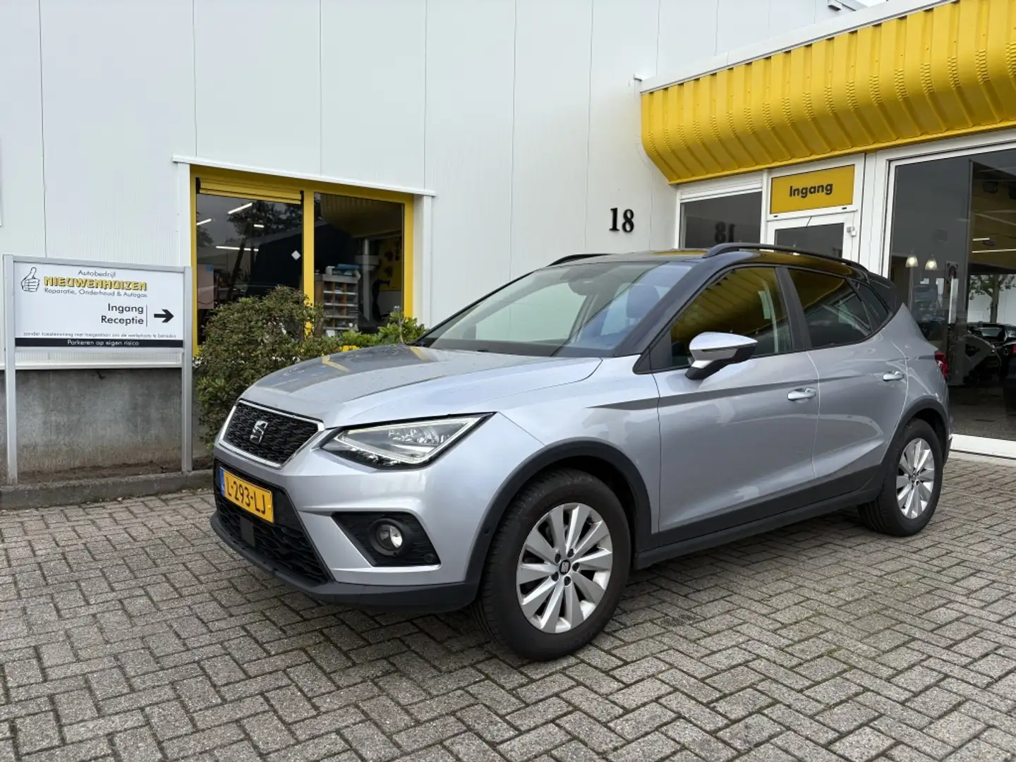 seat arona