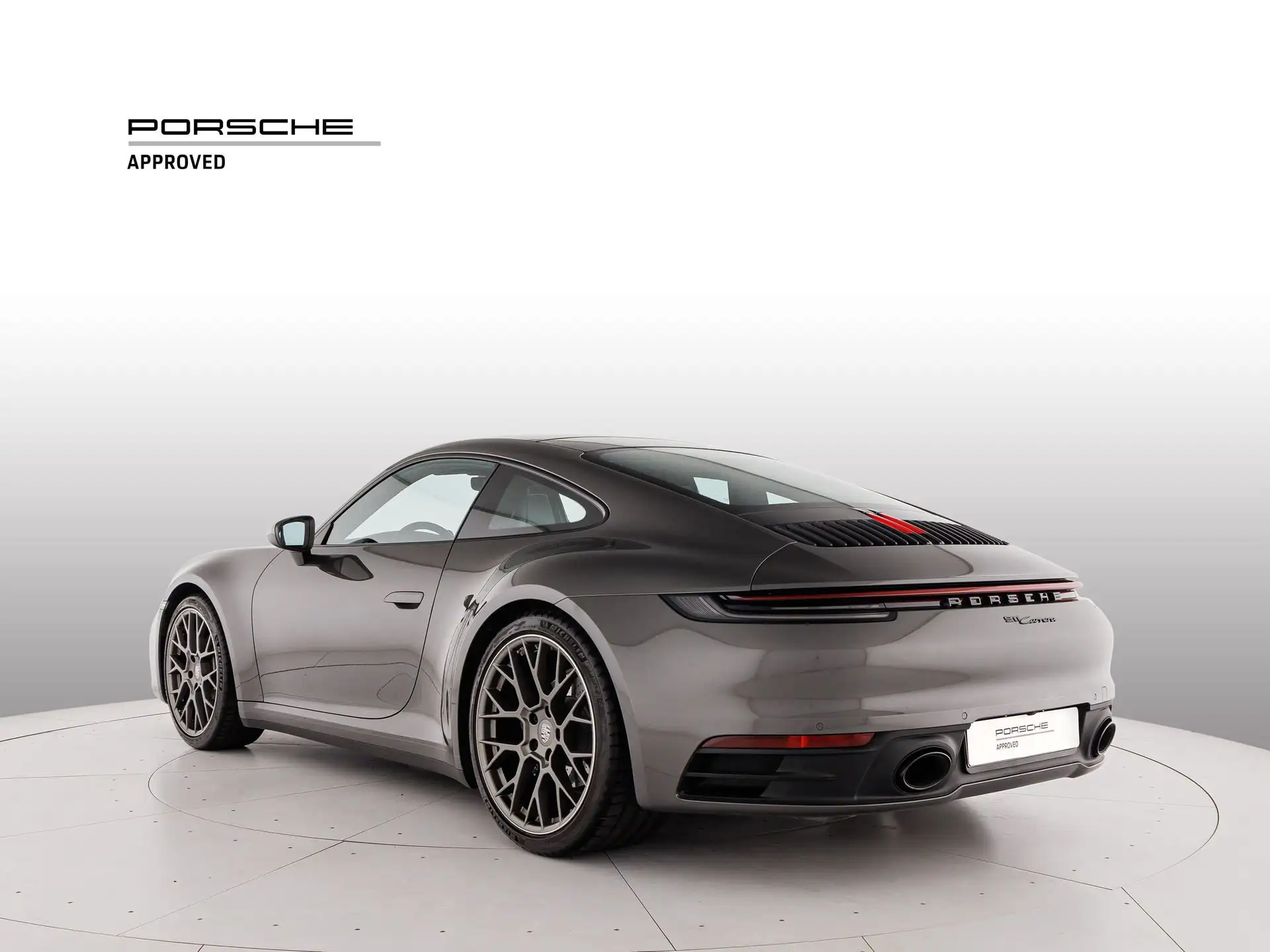 Porsche 911 2023 회색 사진 3