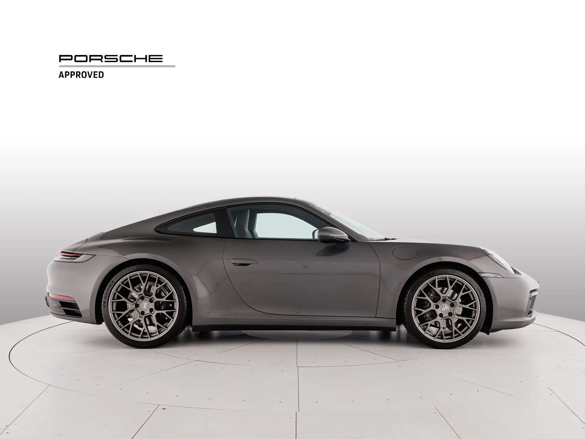 Porsche 911 2023 회색 사진 6