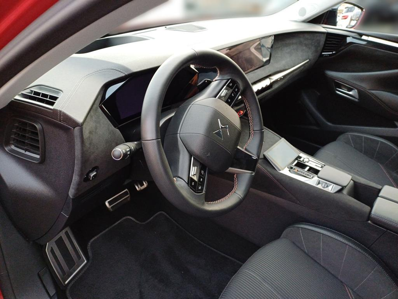 DS Automobiles DS 4 Performance Line + — photo 14