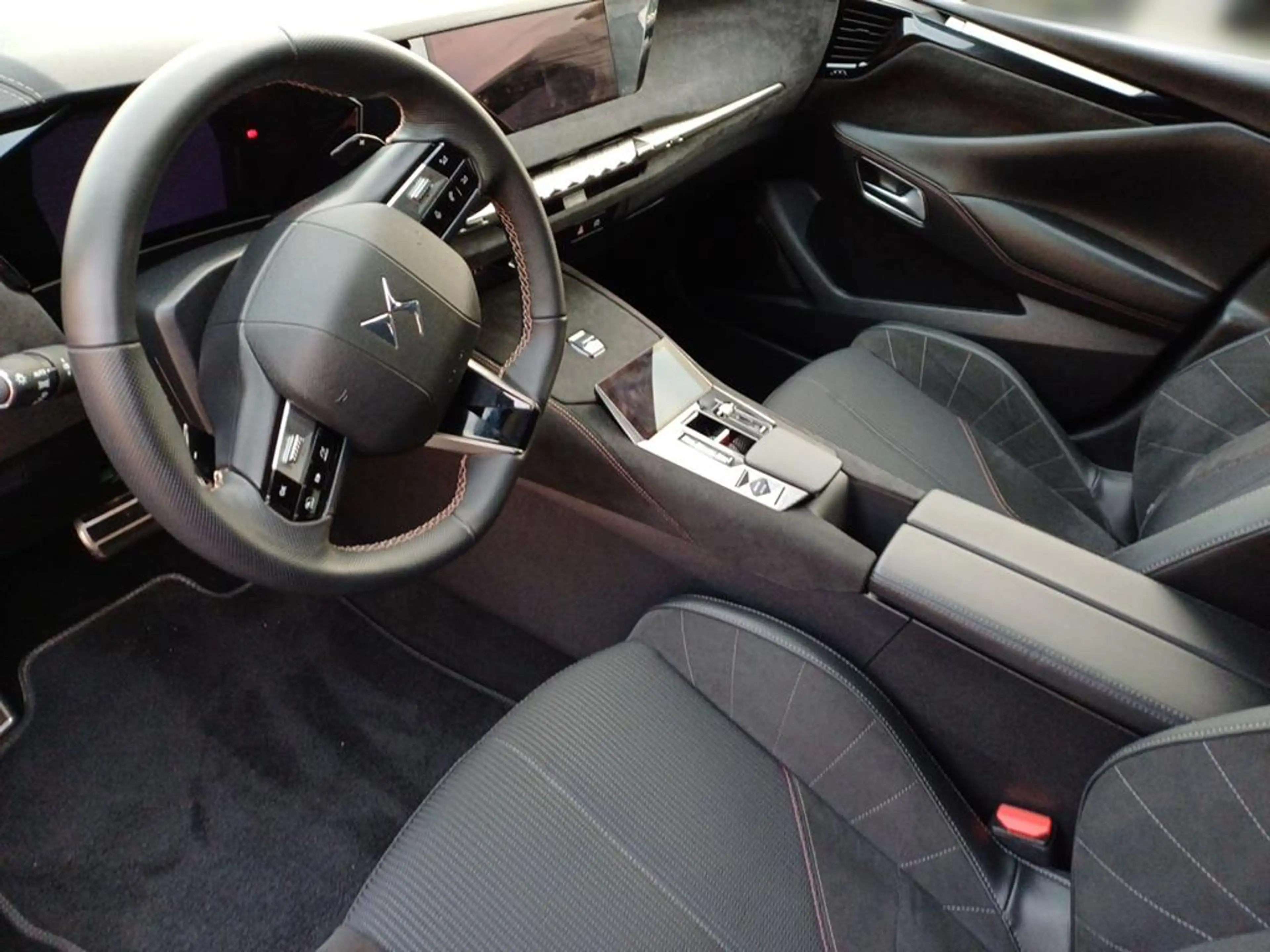 DS Automobiles DS 4 Performance Line + — photo 10