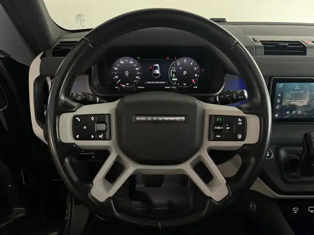 Land Rover Defender view 13