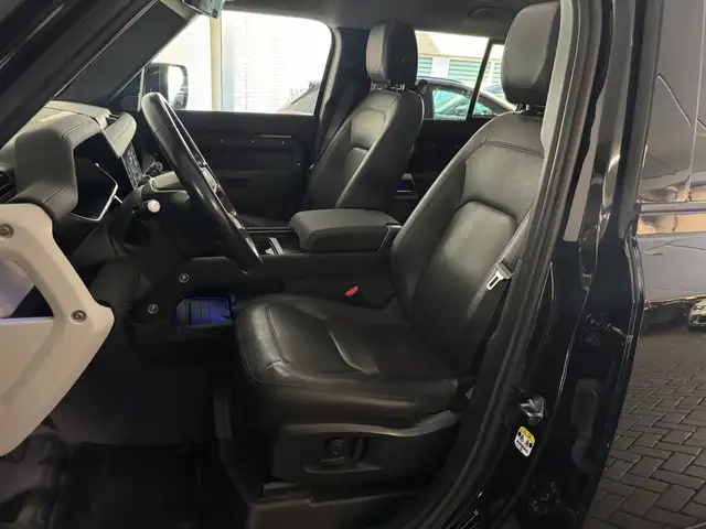 Land Rover Defender view 12