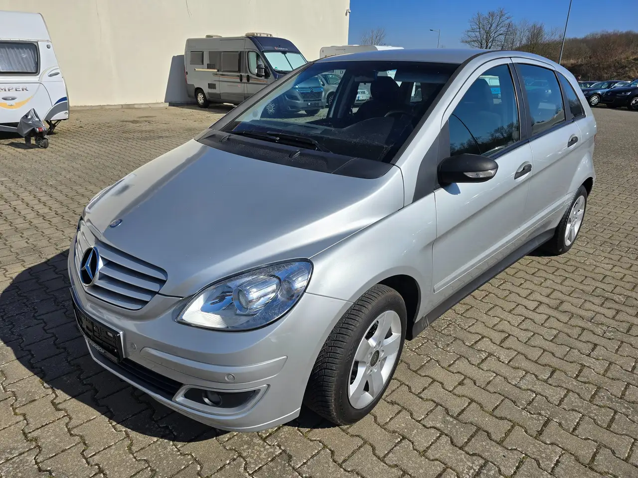 Mercedes-Benz B 170