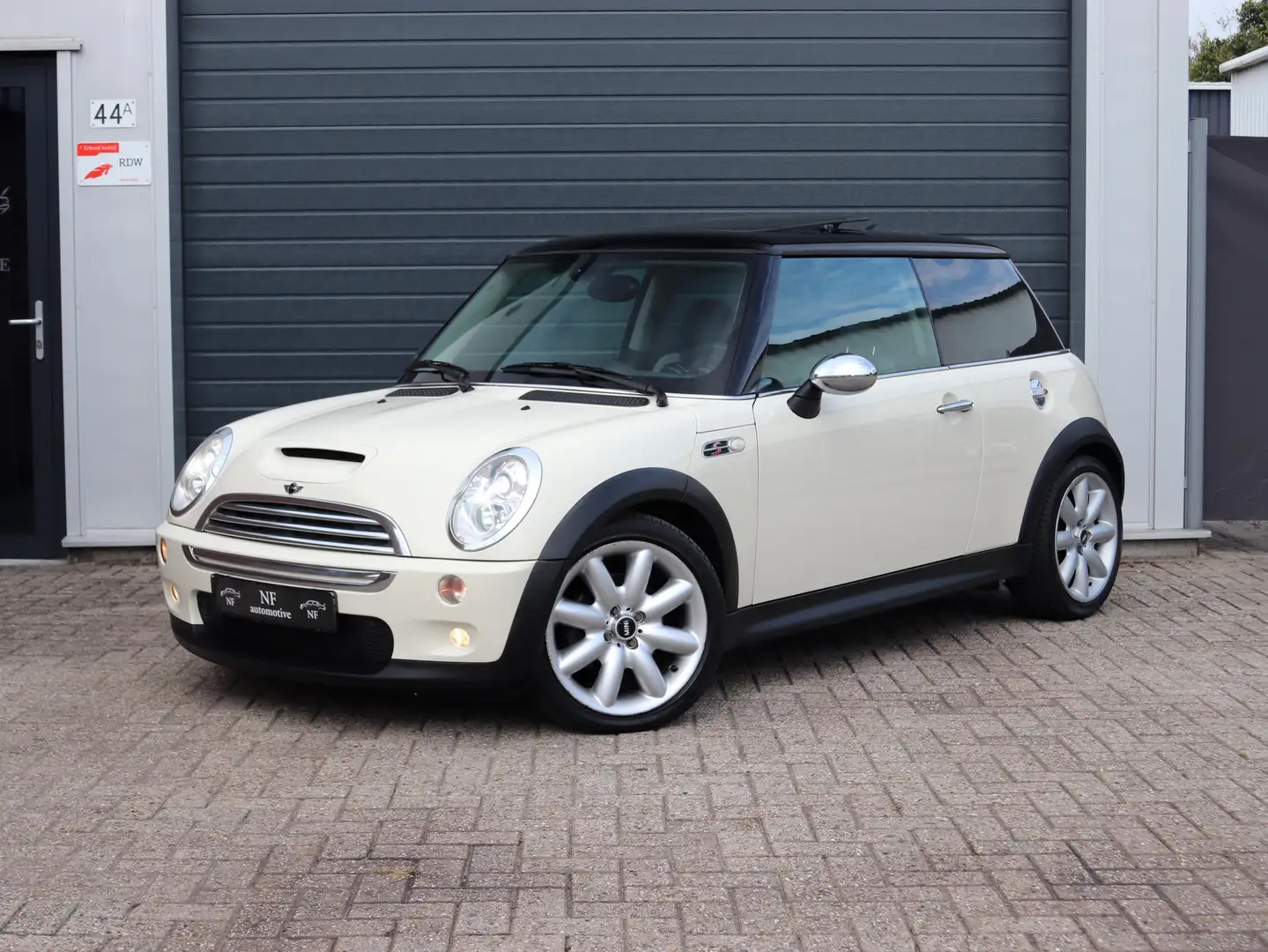 MINI Cooper S Cooper S R53 - RECARO - Panorama Chrono Xenon Blanc - 1