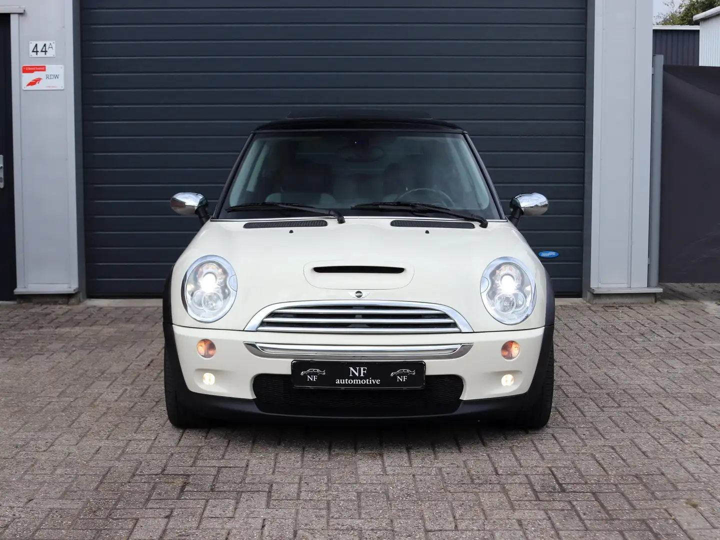 MINI Cooper S Cooper S R53 - RECARO - Panorama Chrono Xenon Blanc - 2