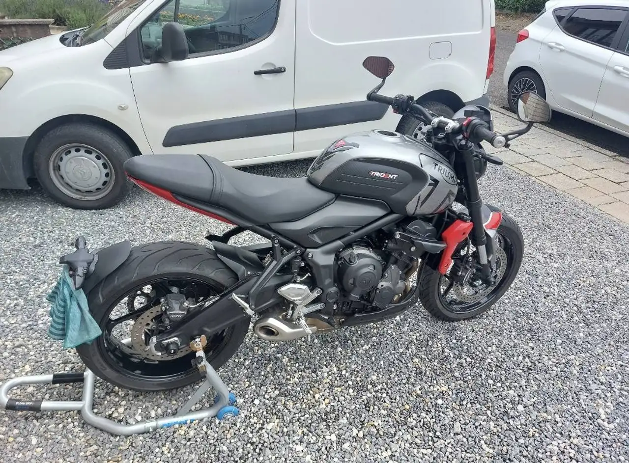 Triumph Trident 660