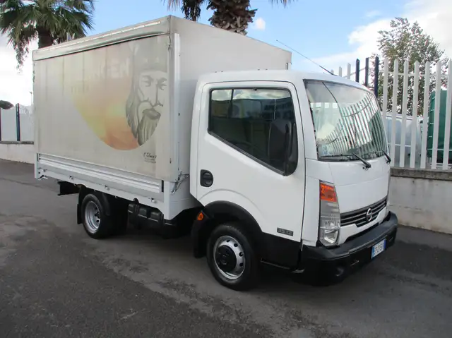 Nissan Cabstar 35-12 E5 CENTINA E TELONE 3.30 METRI 156000 KM