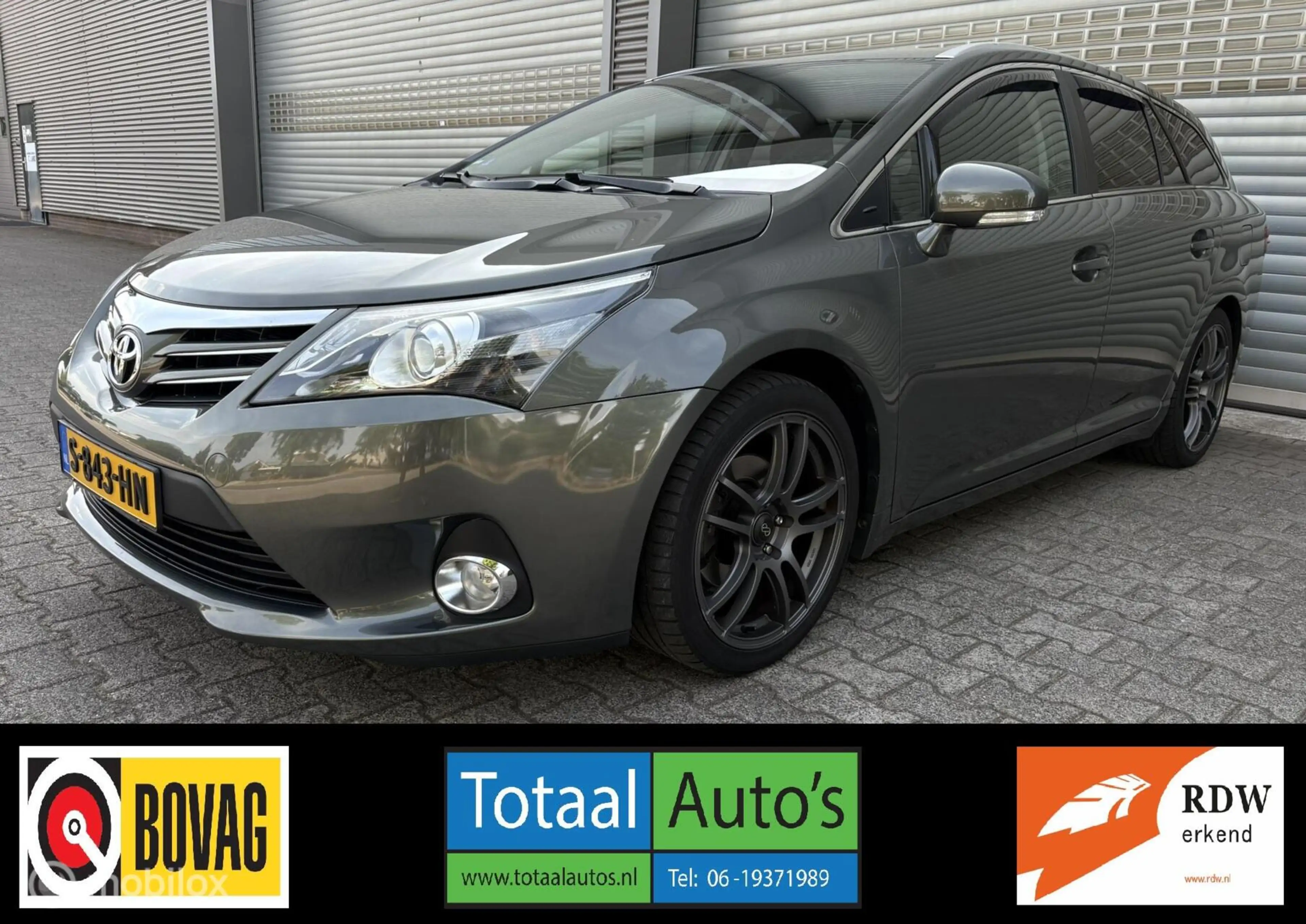 Toyota Avensis 1.8 VVTi Dynamic Business*CRUISE*TREKH*APPLE