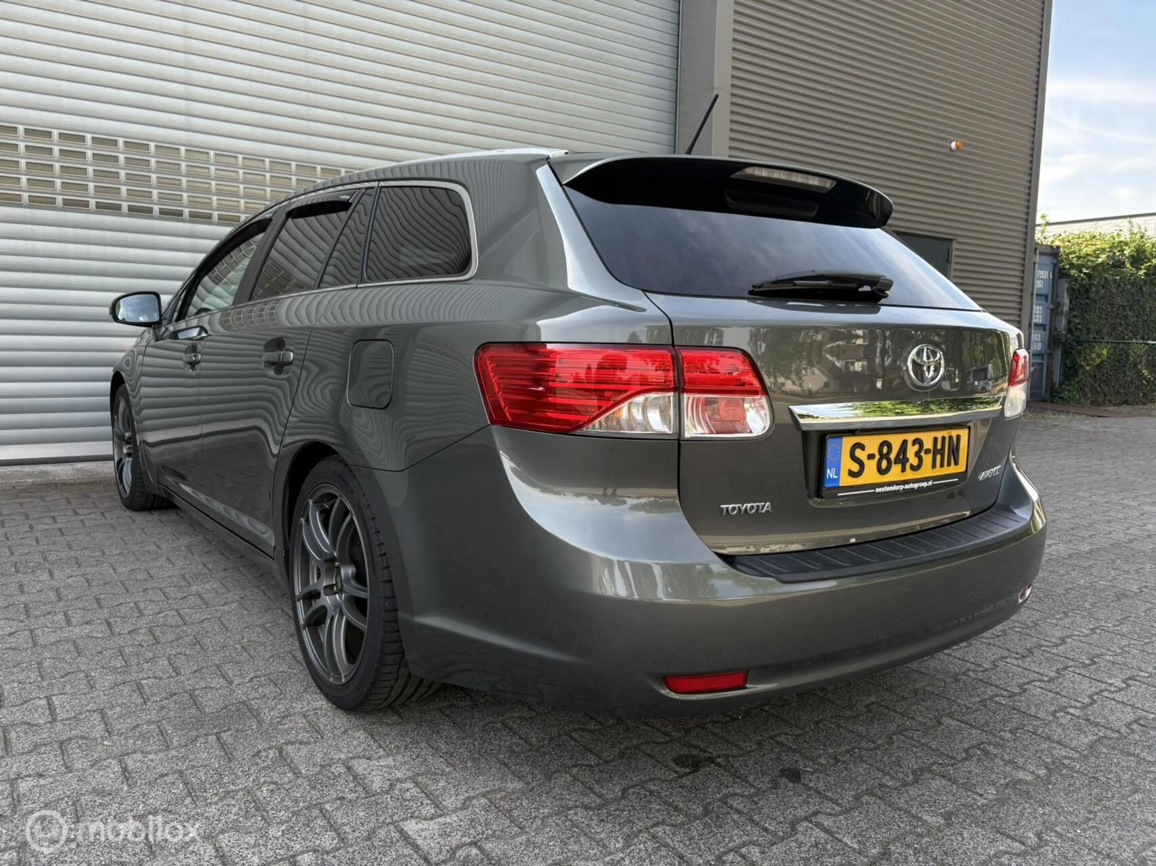 Toyota Avensis 1.8 VVTi Dynamic Business*CRUISE*TREKH*APPLE — photo 15