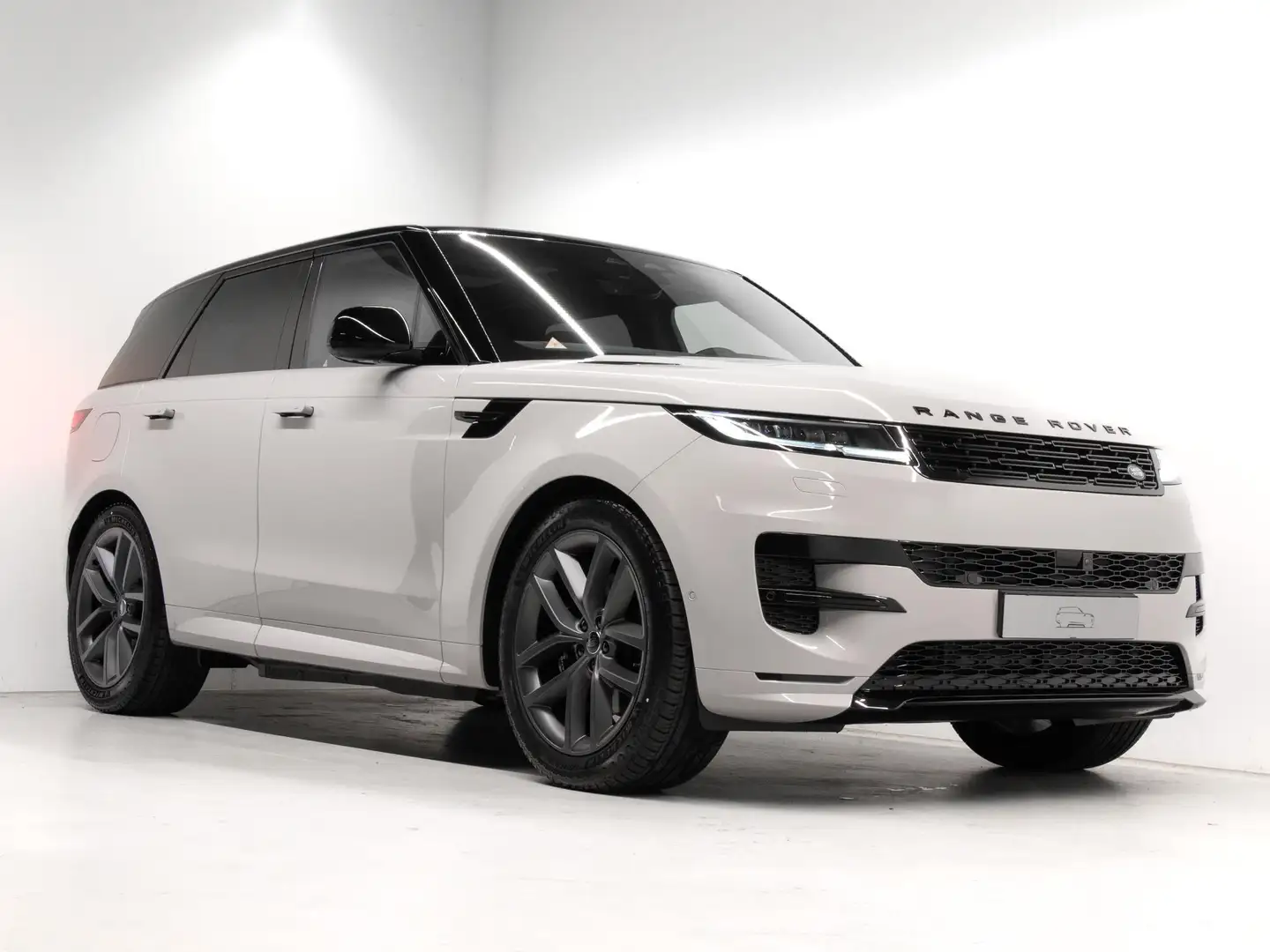 Land Rover Range Rover Sport 3.0 P460e Dynamic SE PHEV Grijs - 2