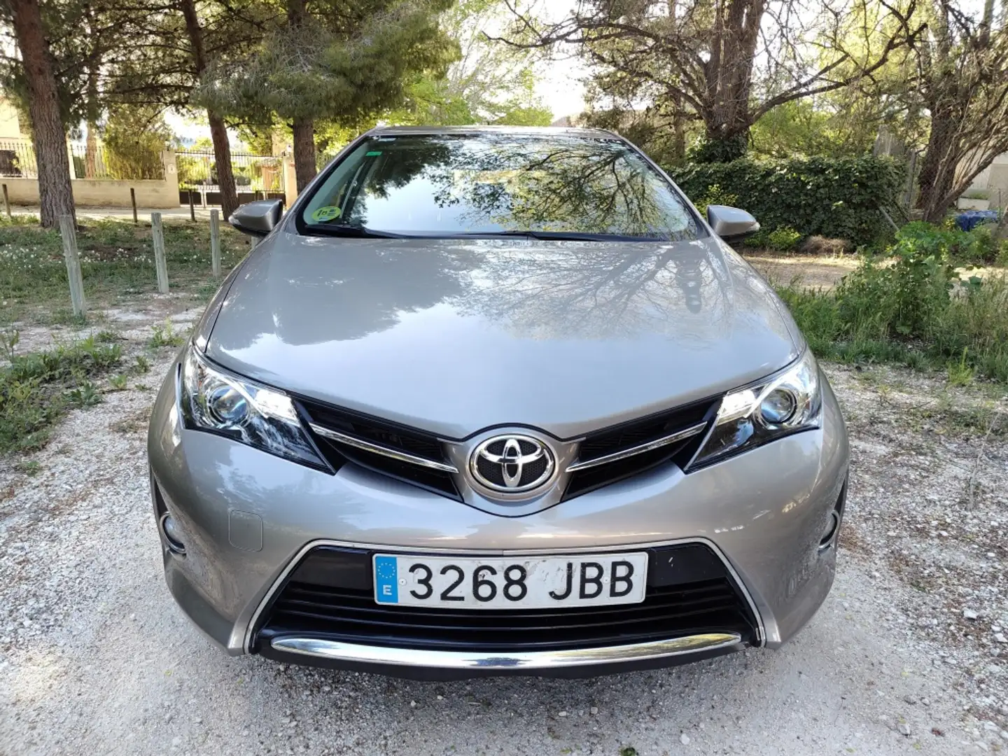 Toyota Auris 90D Active Brun - 2