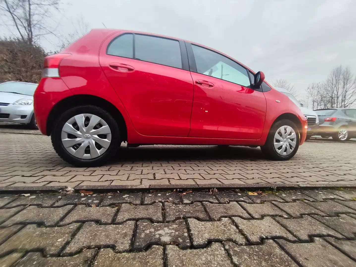 Toyota Yaris Cool/Scheckhgepflegt Lückenlos/Klima/8.fach/ Rouge - 2