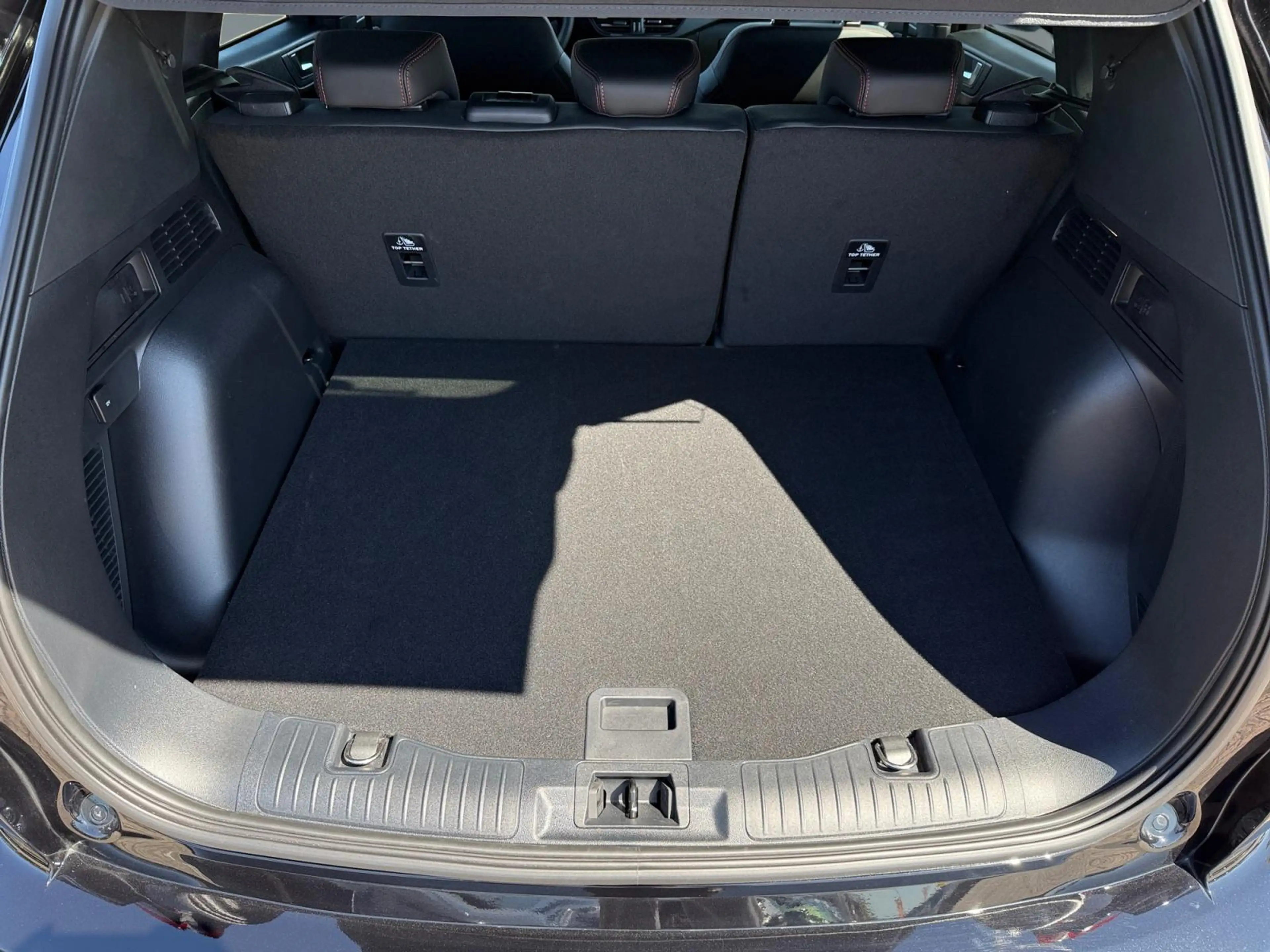 Ford Kuga ST-Line X 2.5 Plug-in Hybryd 243pk — photo 9