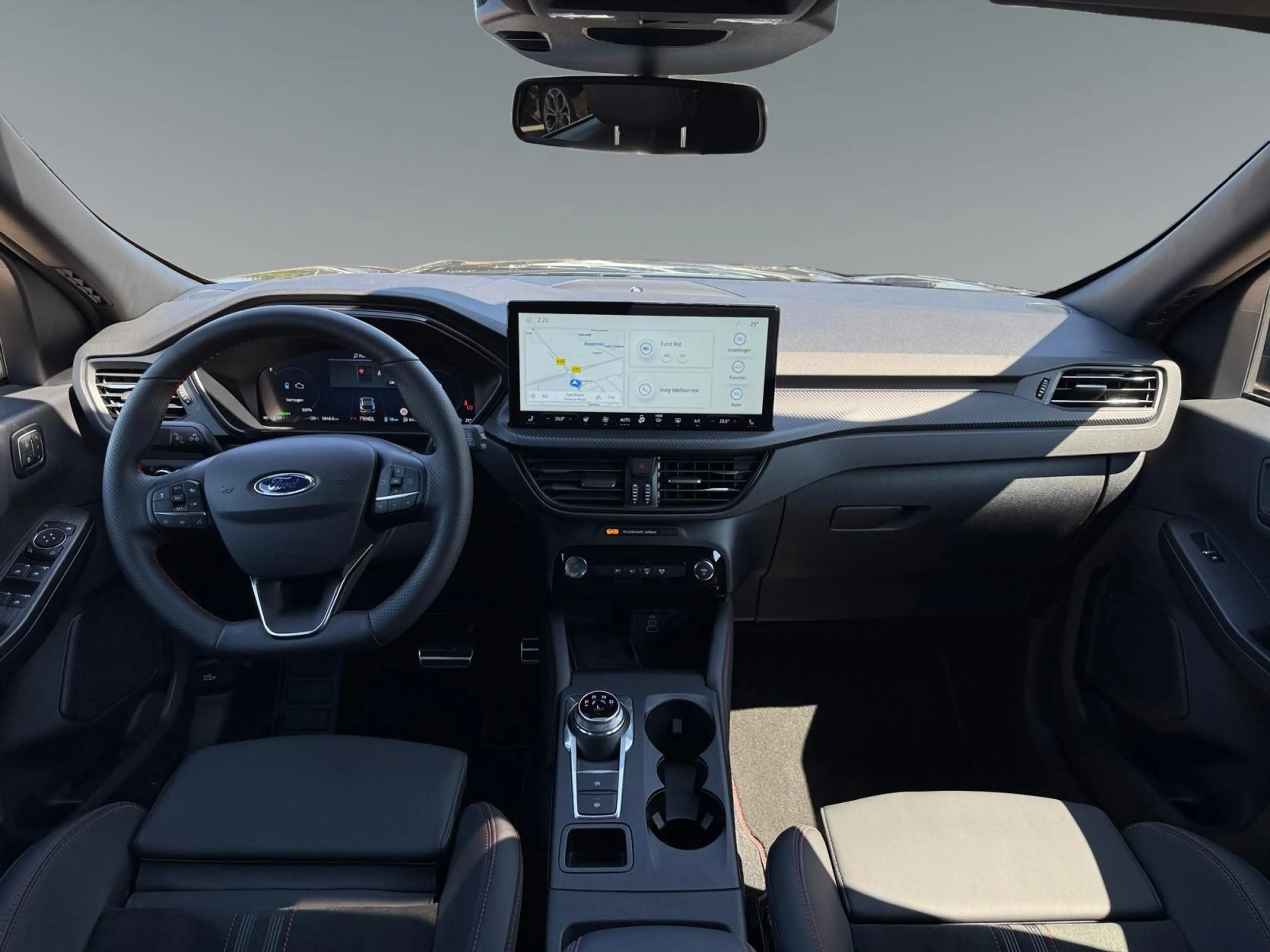 Ford Kuga ST-Line X 2.5 Plug-in Hybryd 243pk — photo 11