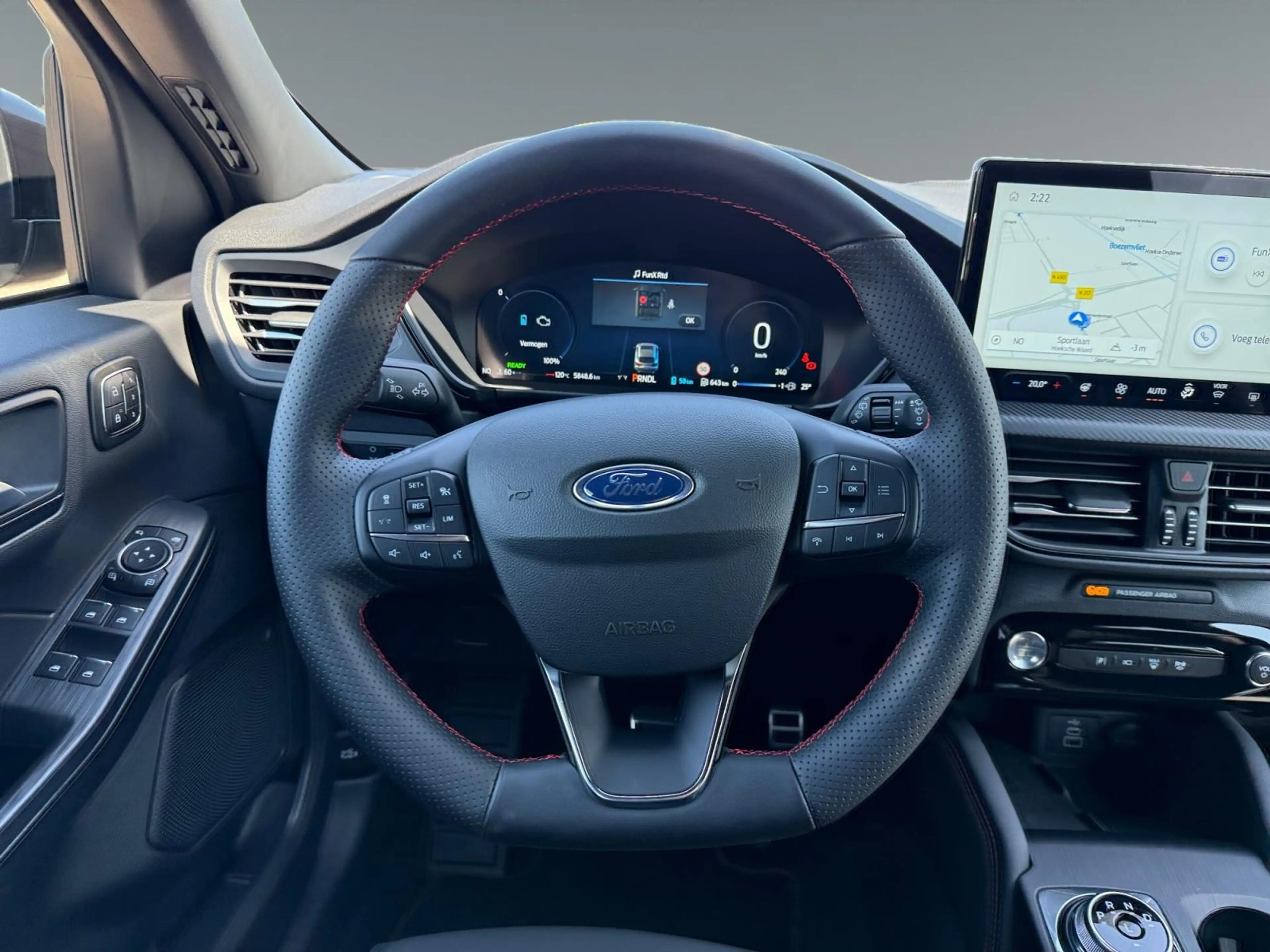 Ford Kuga ST-Line X 2.5 Plug-in Hybryd 243pk — photo 12