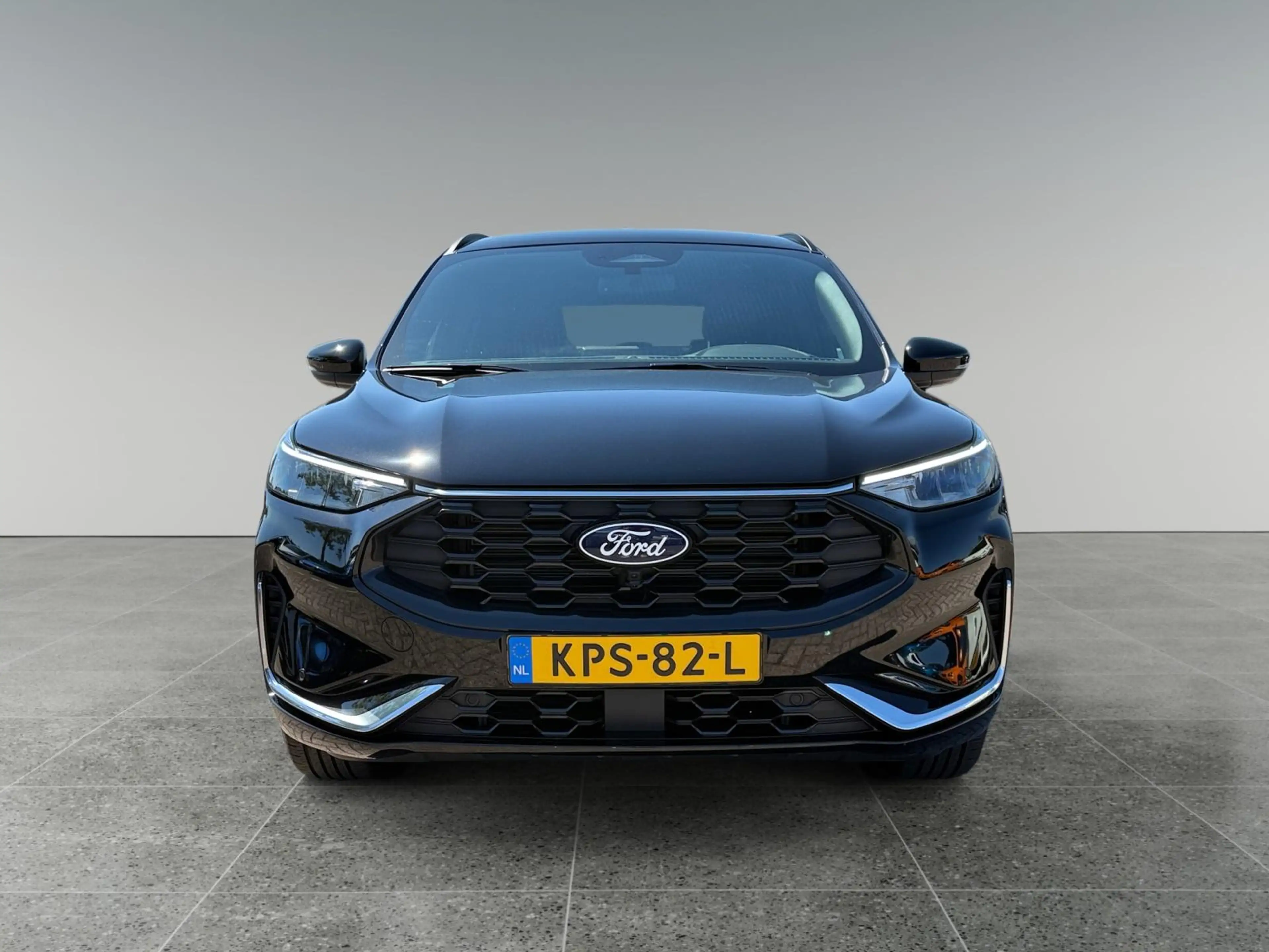 Ford Kuga ST-Line X 2.5 Plug-in Hybryd 243pk — photo 4