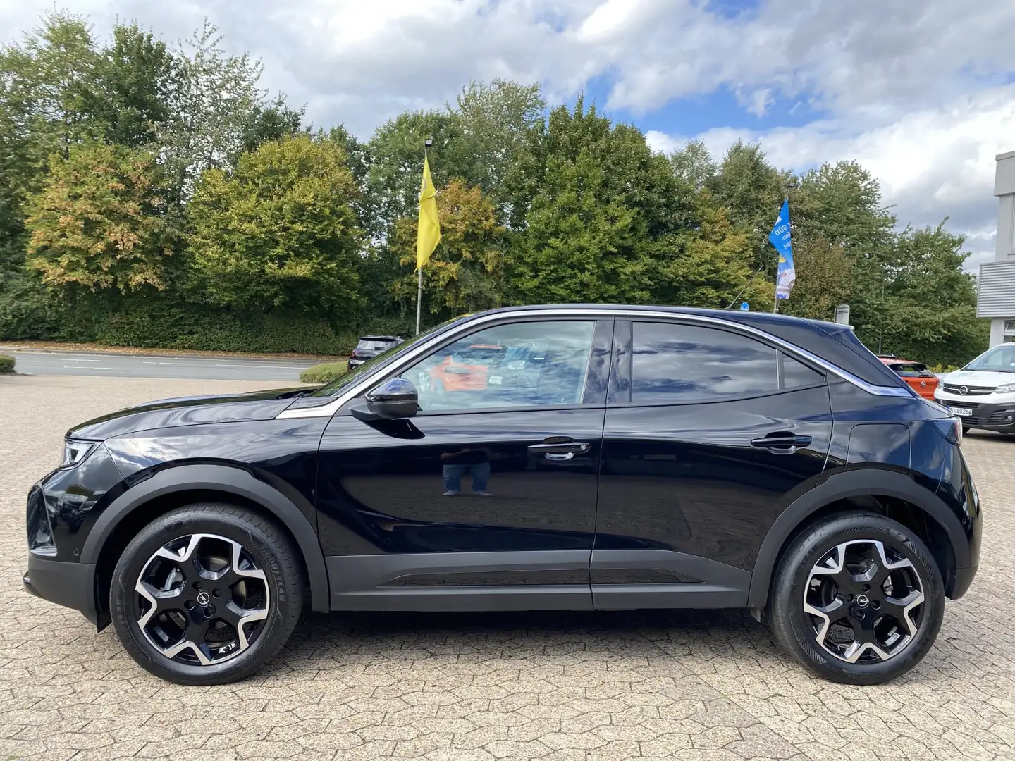 Opel Mokka Ultimate 1.2 ALCANTARA/KLIMA AT/PDC V+H+CAM Schwarz - 2