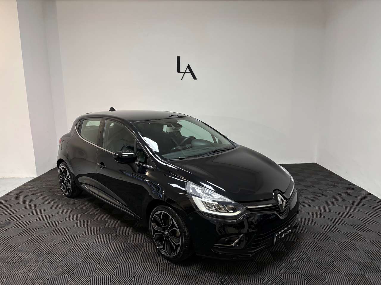 Renault Clio 0.9 tce Moschino Intens 90cv - CARPLAY/ LED/ NAVI