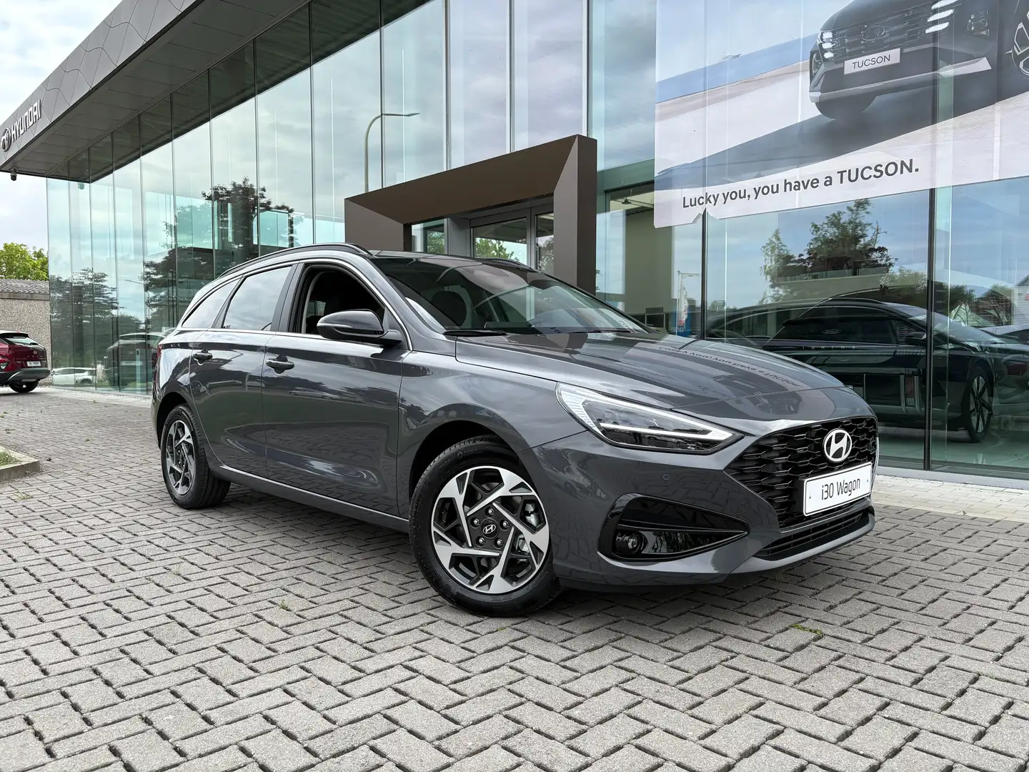 Hyundai i30 Wagon 1.5 T-GDi 48V Techno DCT Gris - 1