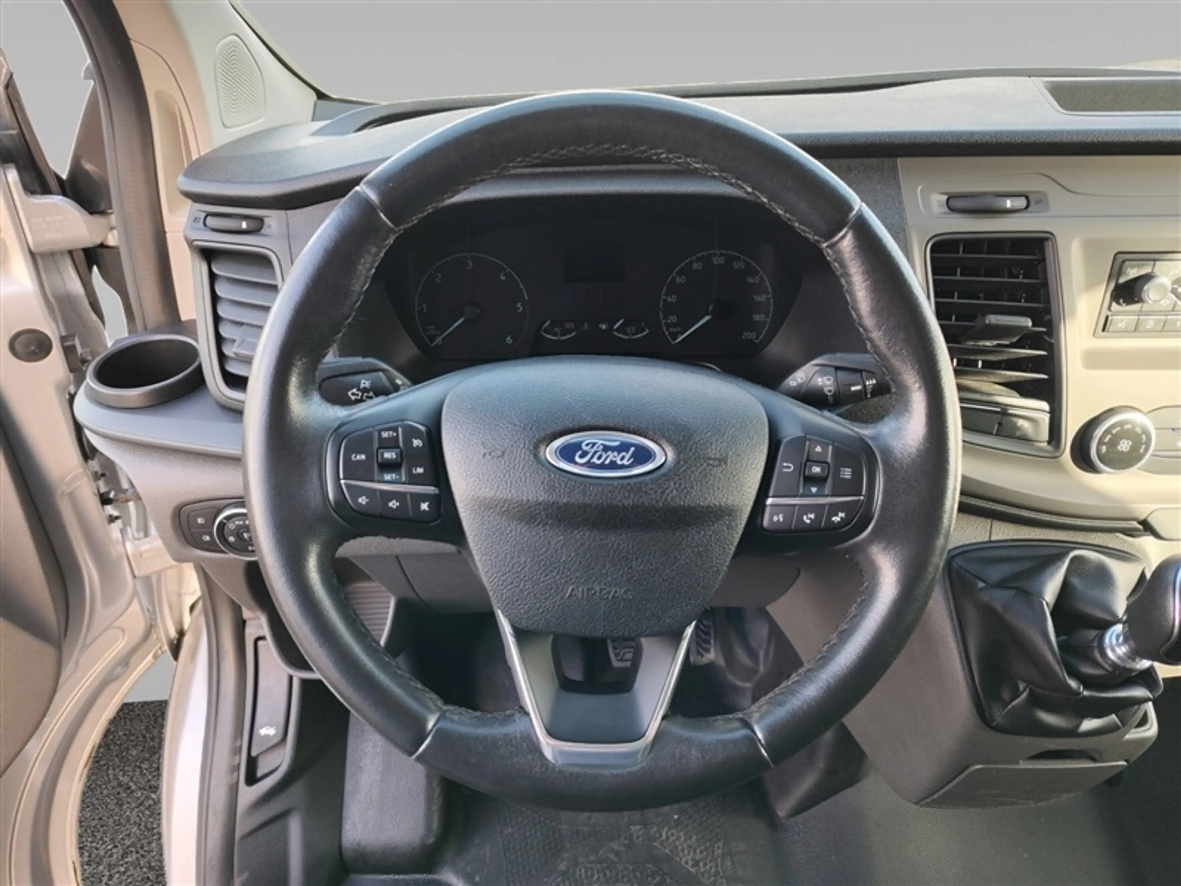 Ford Transit Custom 2.0 TDCi L2H1 Trend 3PL+ELEVATEUR — photo 9