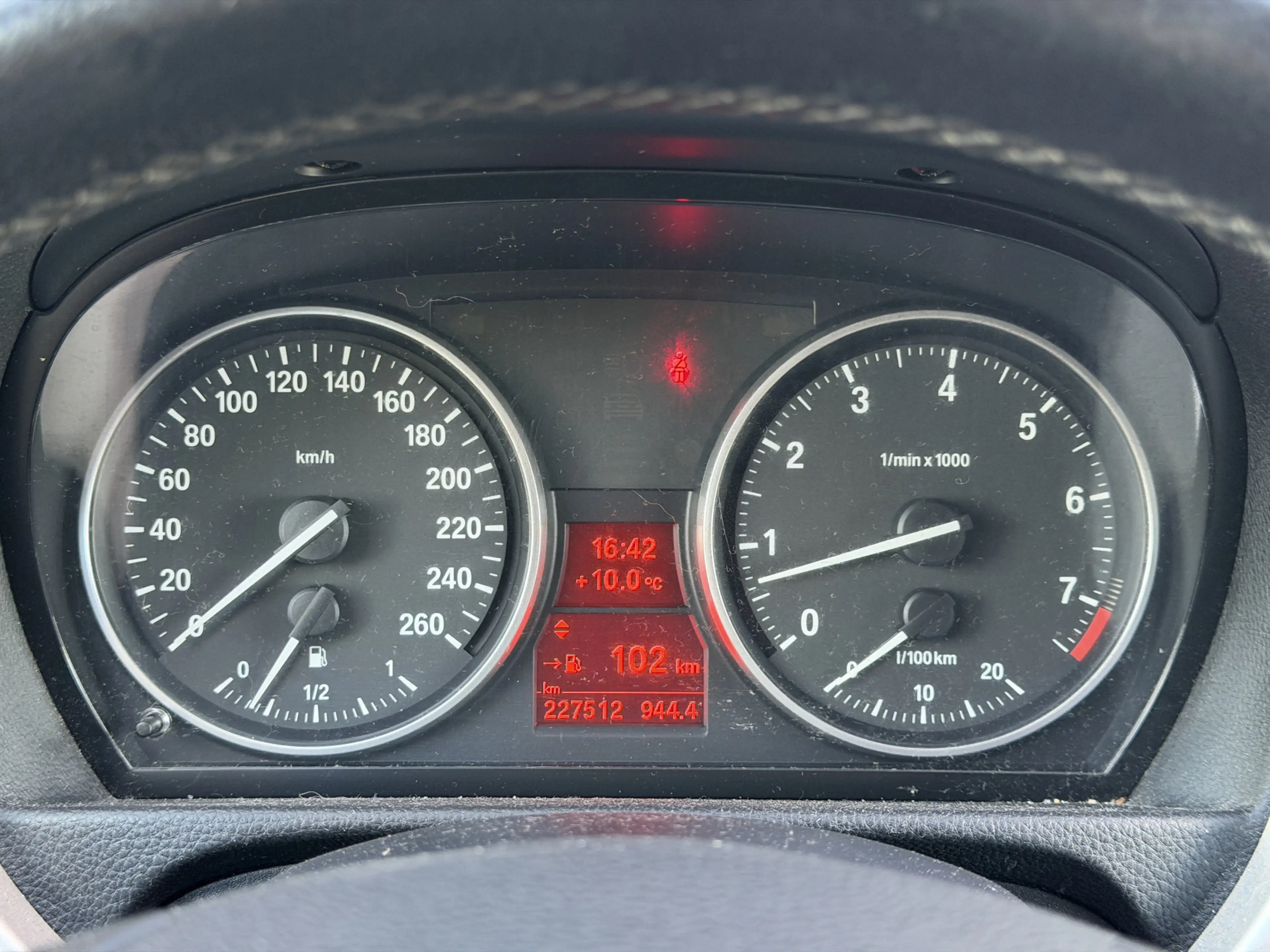 BMW 325 3-serie BWJ 2011 | 325i 218PK Business Line | TREK — photo 6