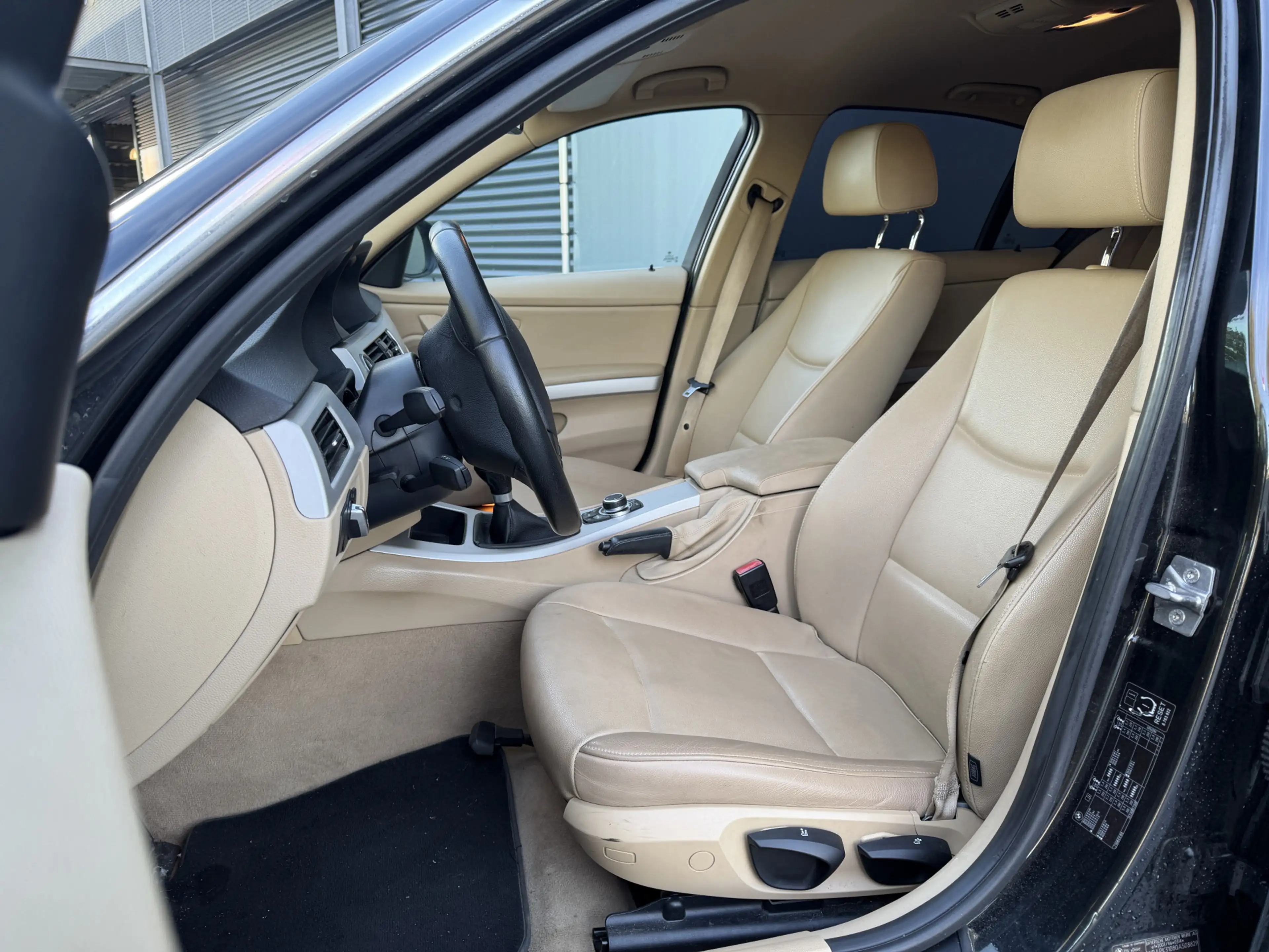 BMW 325 3-serie BWJ 2011 | 325i 218PK Business Line | TREK — photo 4