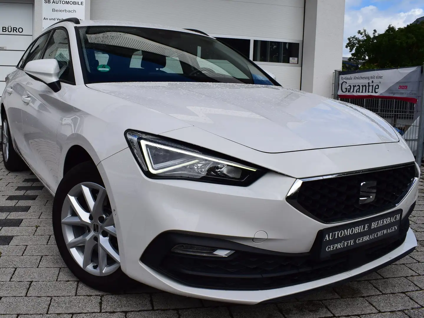 SEAT Leon 2.0 TDI Style/Navi/Temp/WinterP/AHK/ALU Weiß - 1