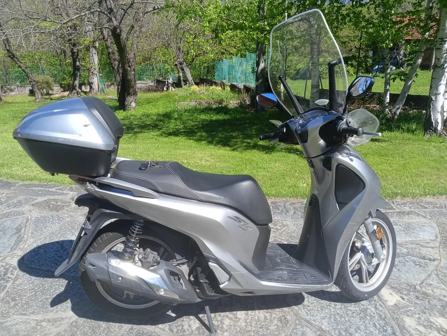 Honda SH 150 Grigio - 1