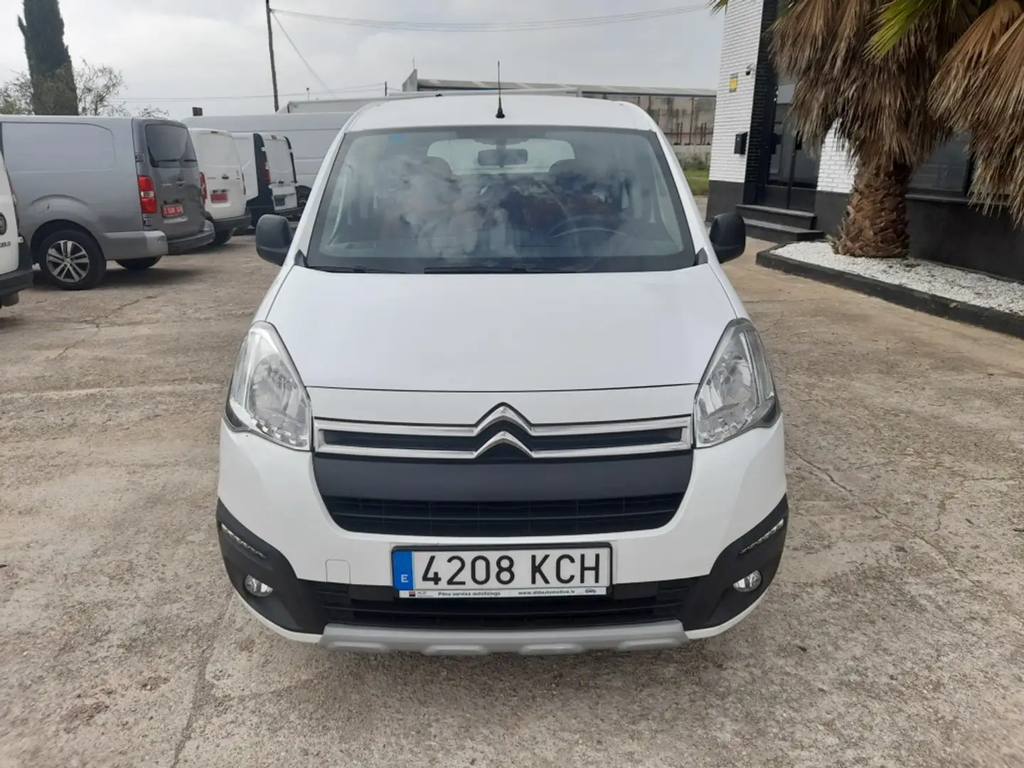 Citroen Berlingo Multispace 1.6BlueHDi Live 100 Weiß - 2
