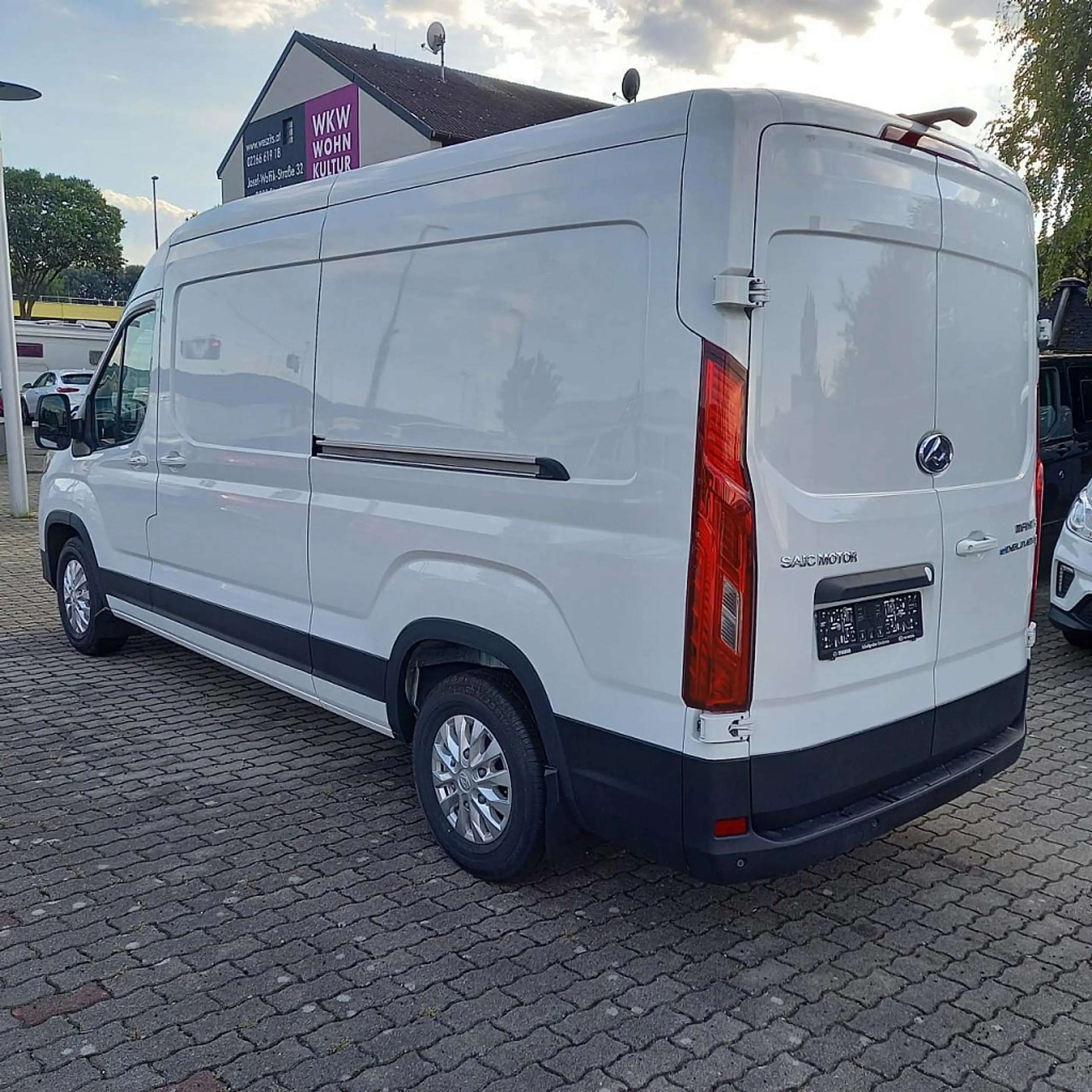 Maxus eDeliver 9 Edeliver 9 Kasten 72kWh L3H2 — photo 3