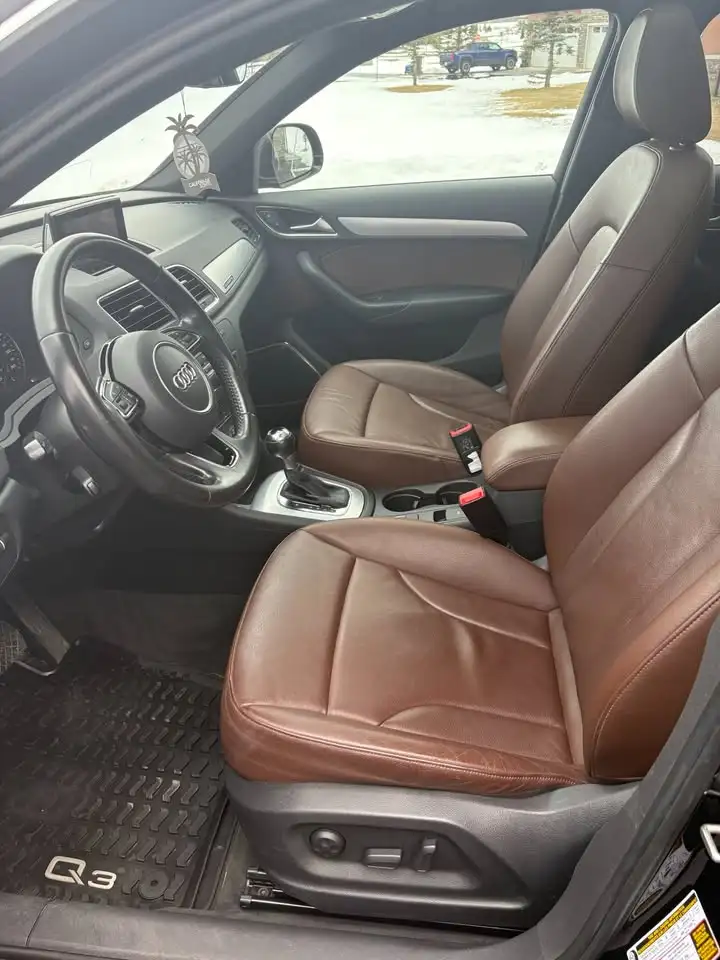 Audi Q3 снимка Audi Q3