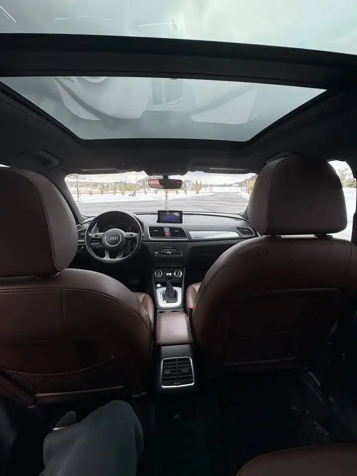 Audi Q3 снимка Audi Q3