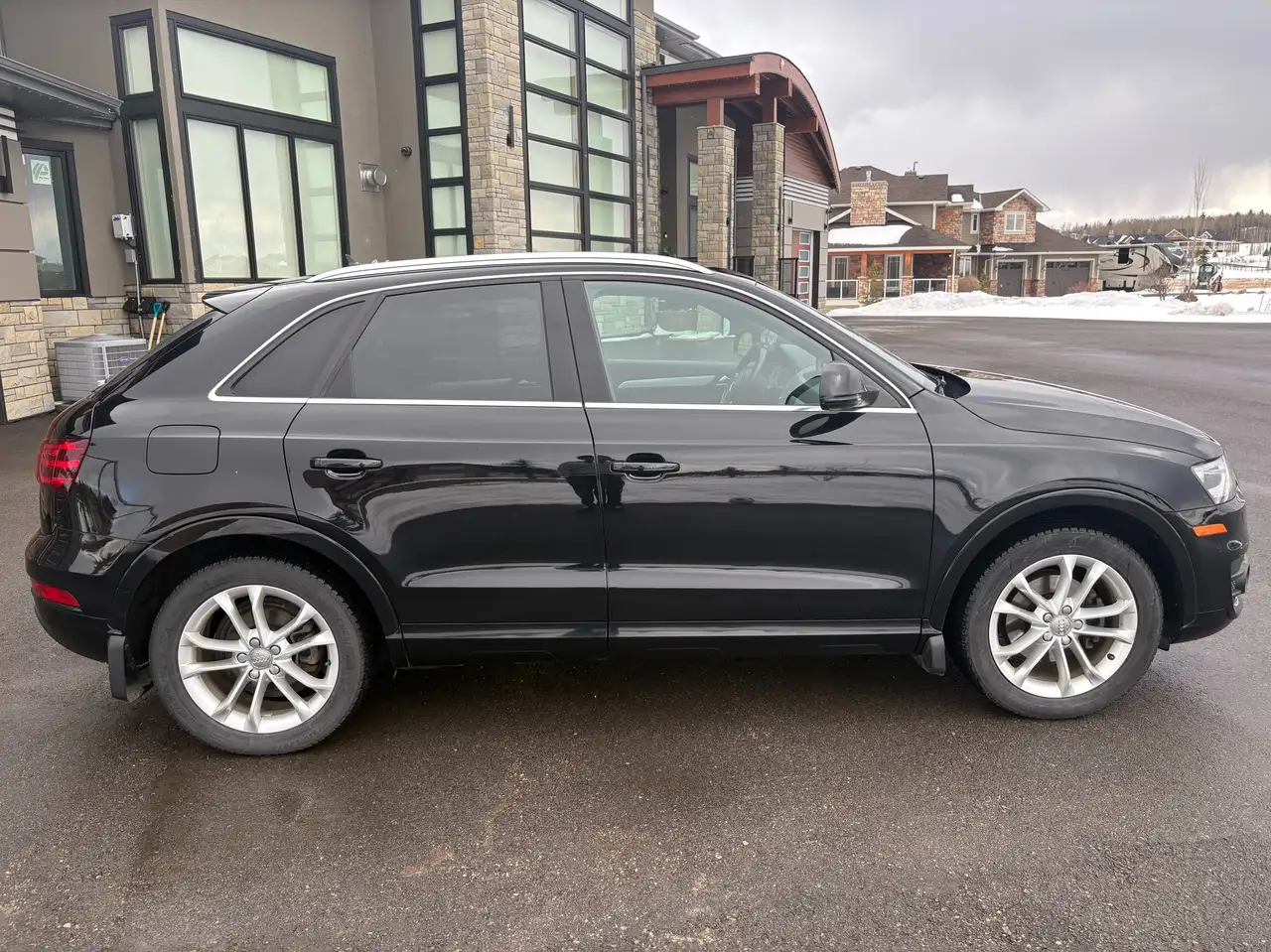 Audi Q3 снимка Audi Q3