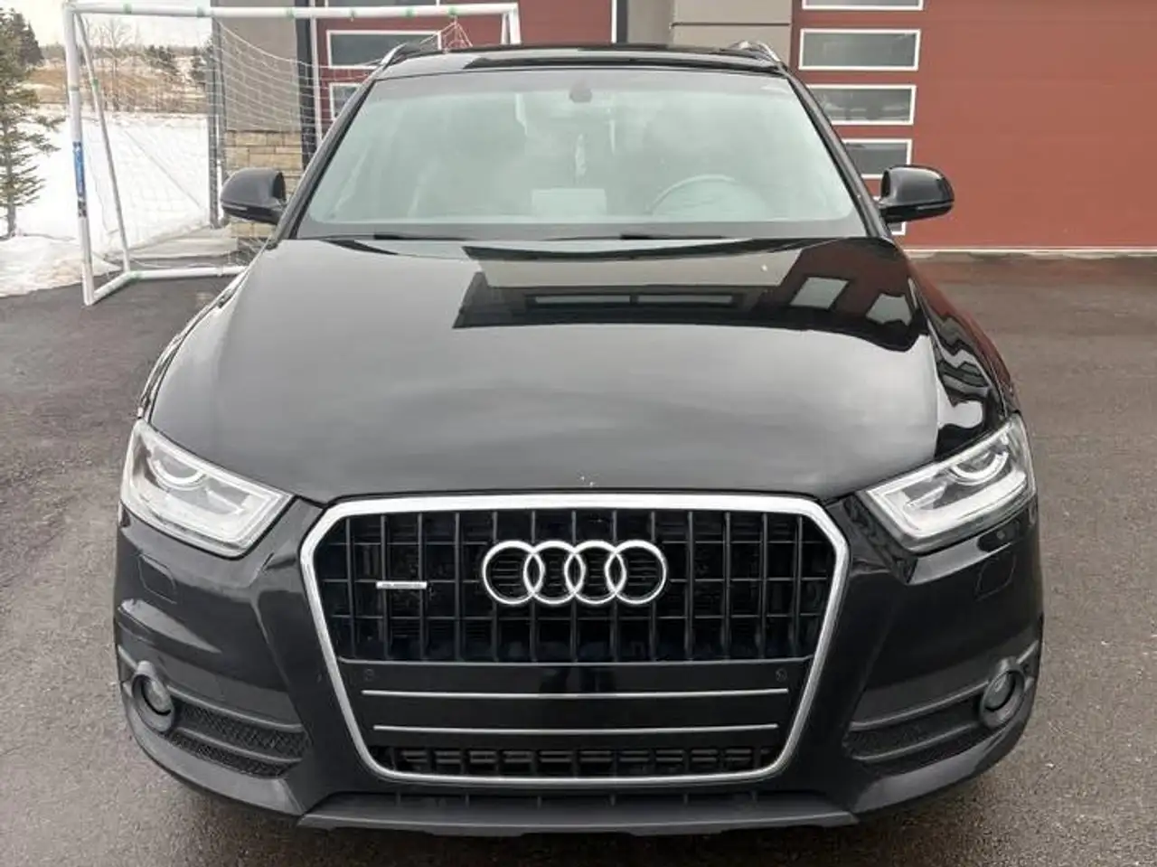 Audi Q3 снимка Audi Q3
