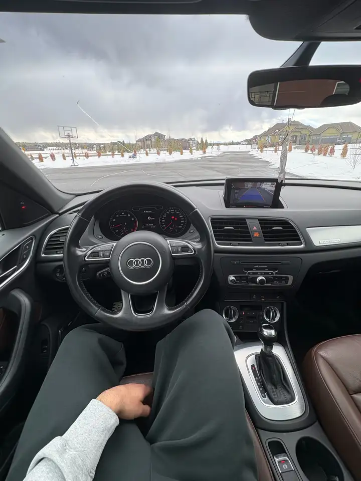 Audi Q3 снимка Audi Q3