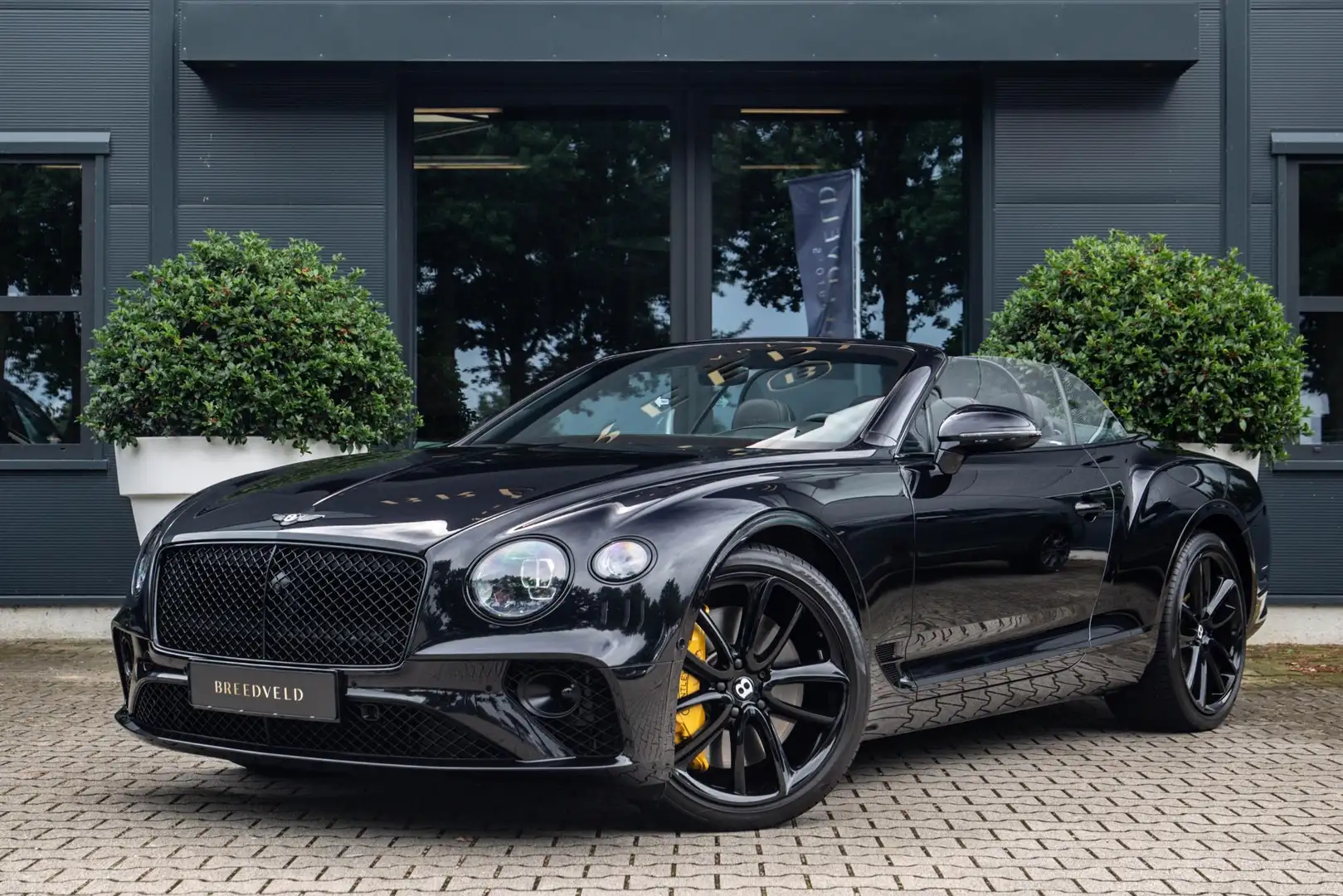 Bentley Continental GTC 4.0 V8 First Edition Zwart - 1