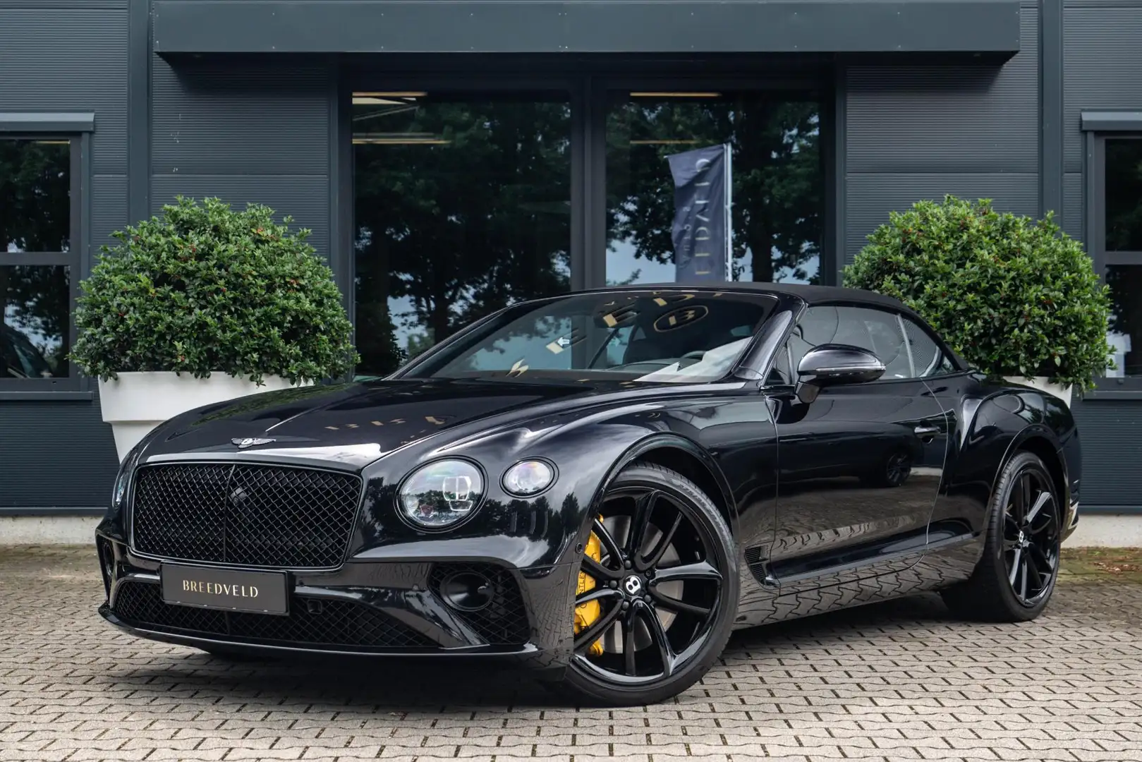 Bentley Continental GTC 4.0 V8 First Edition Zwart - 2