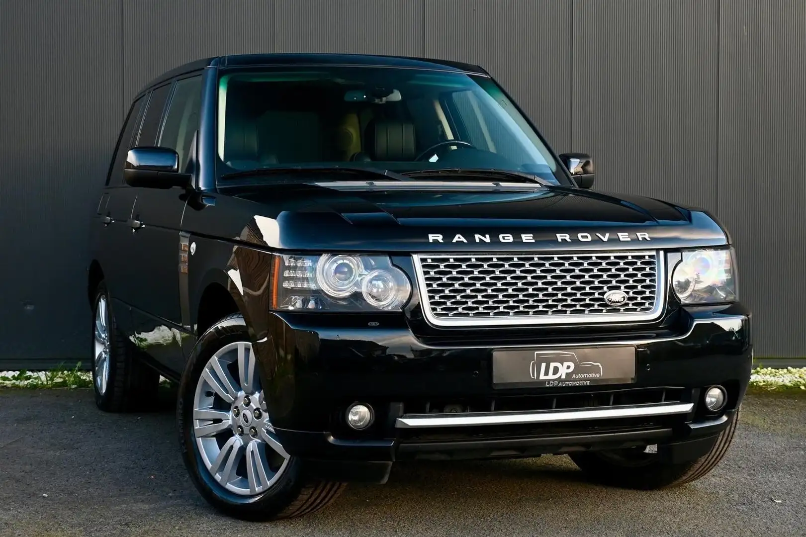 Land Rover Range Rover 4.4 TdV8 Vogue  24184€ Btw incl. Lichte vracht Black - 1